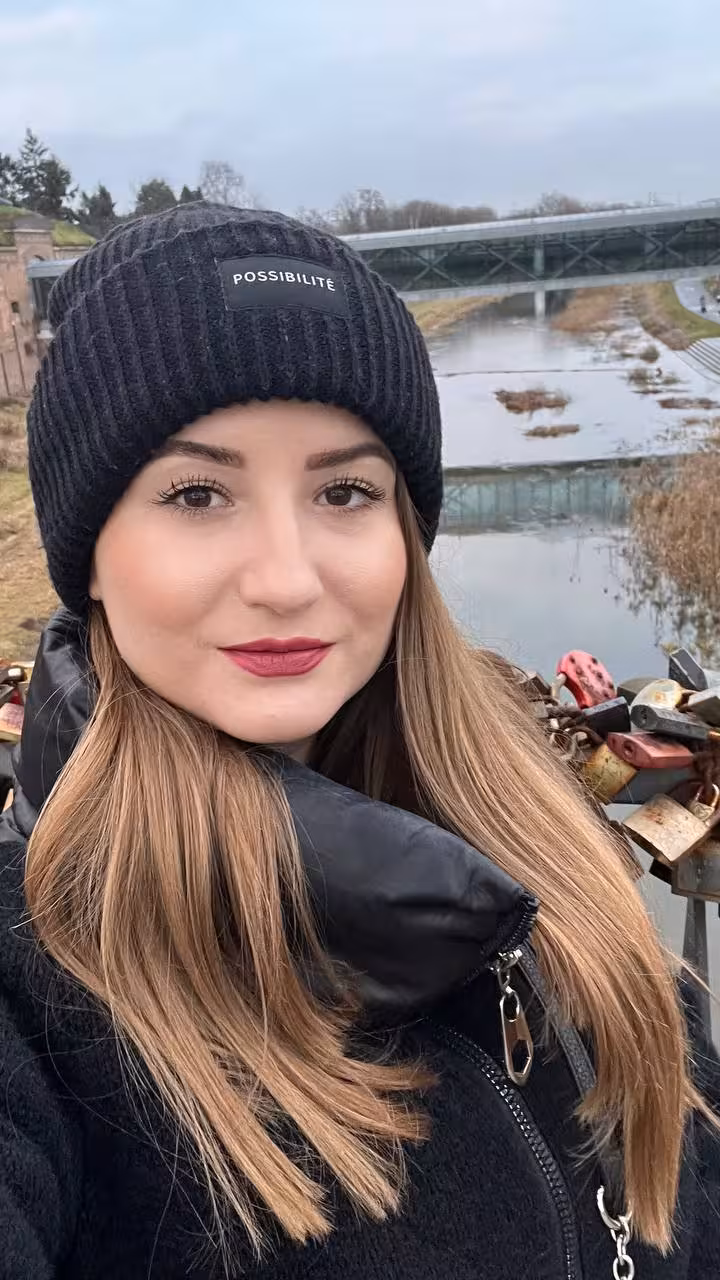Viktoria la rencontre des femmes