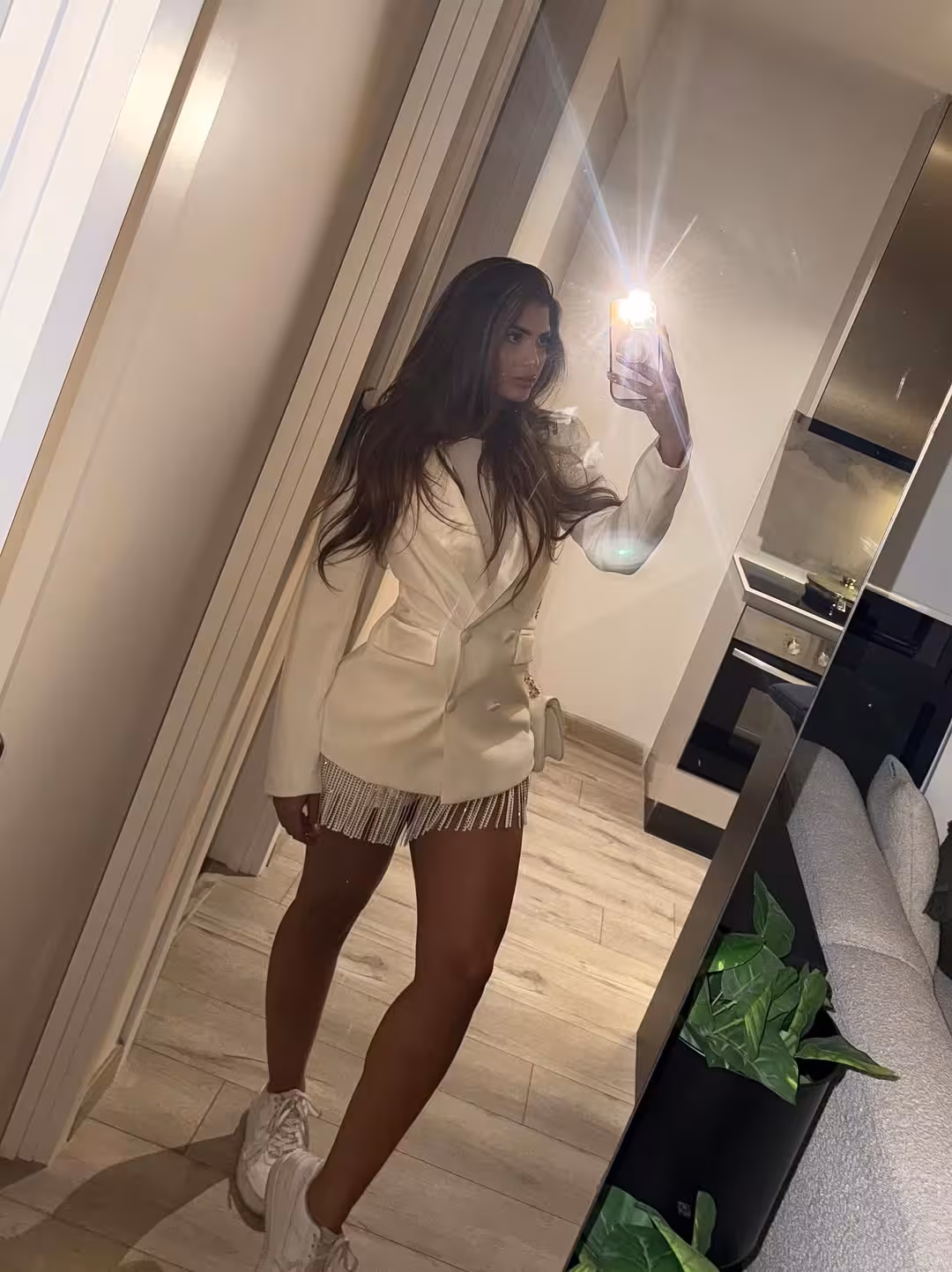 Sara rencontre femme 80