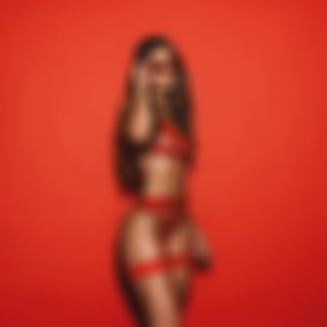 Sara rencontre femme 80