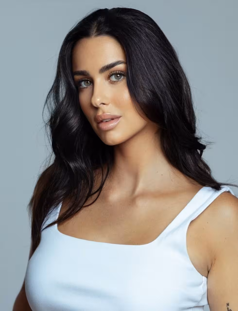 Aroa rencontre femme jeune