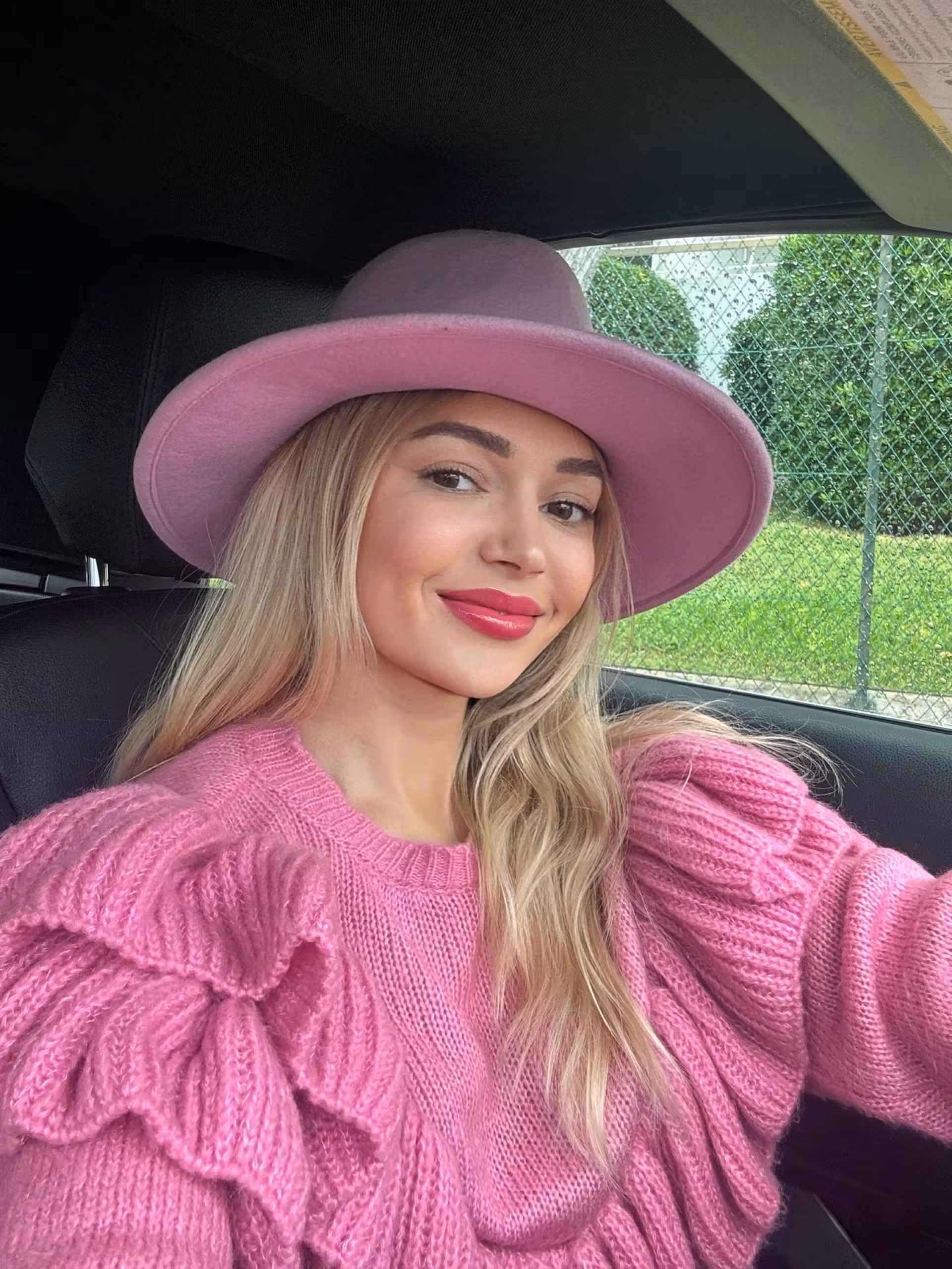Angelica rencontre femme luxembourg