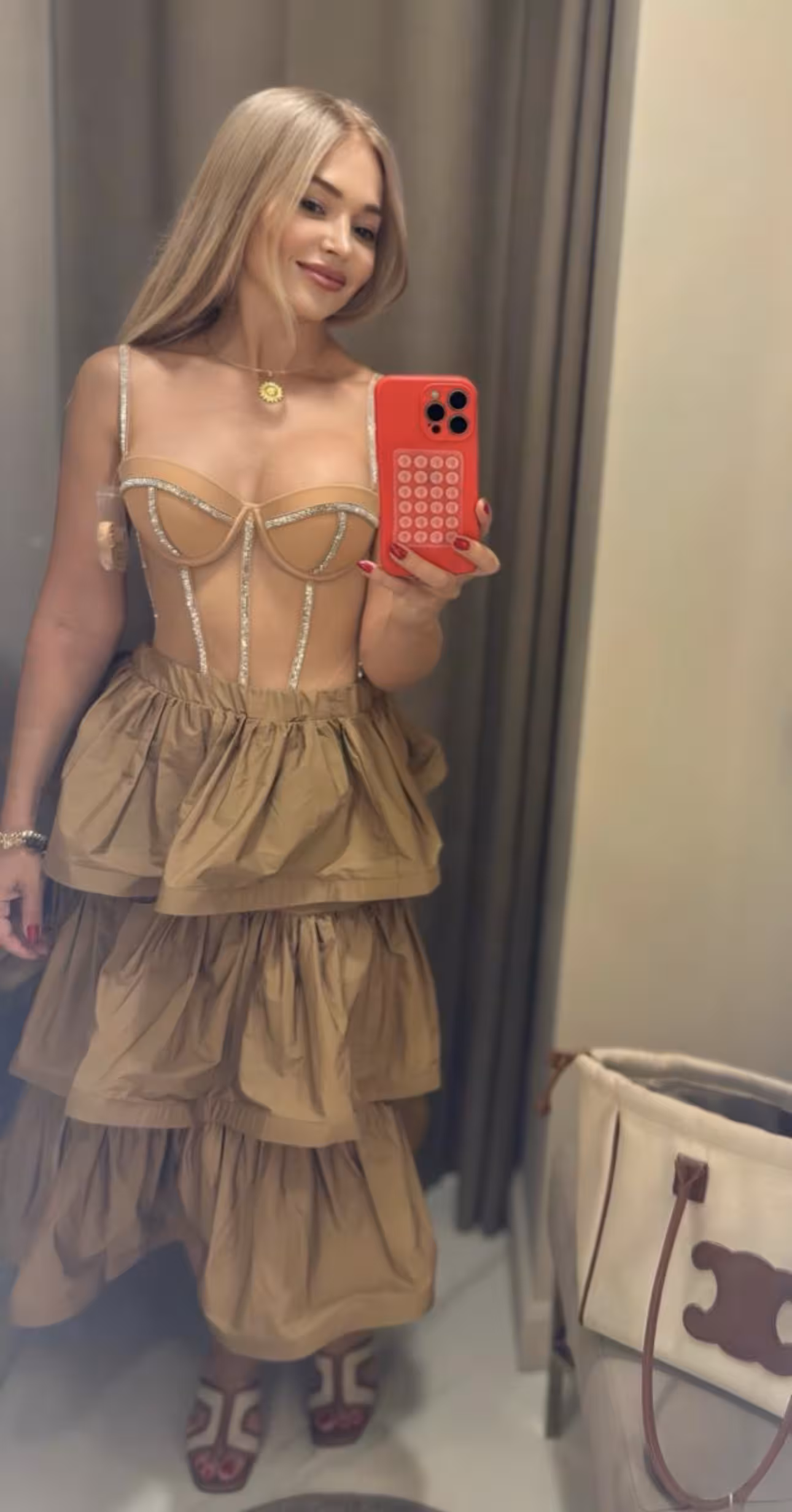 Angelica rencontre femme luxembourg