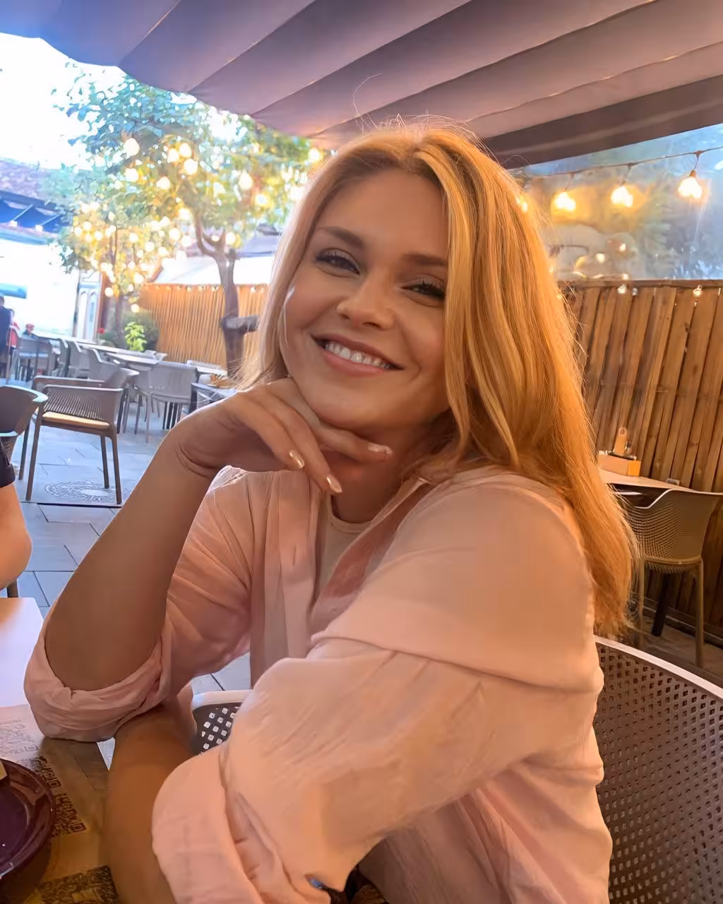 Oksana rencontre jeune russe