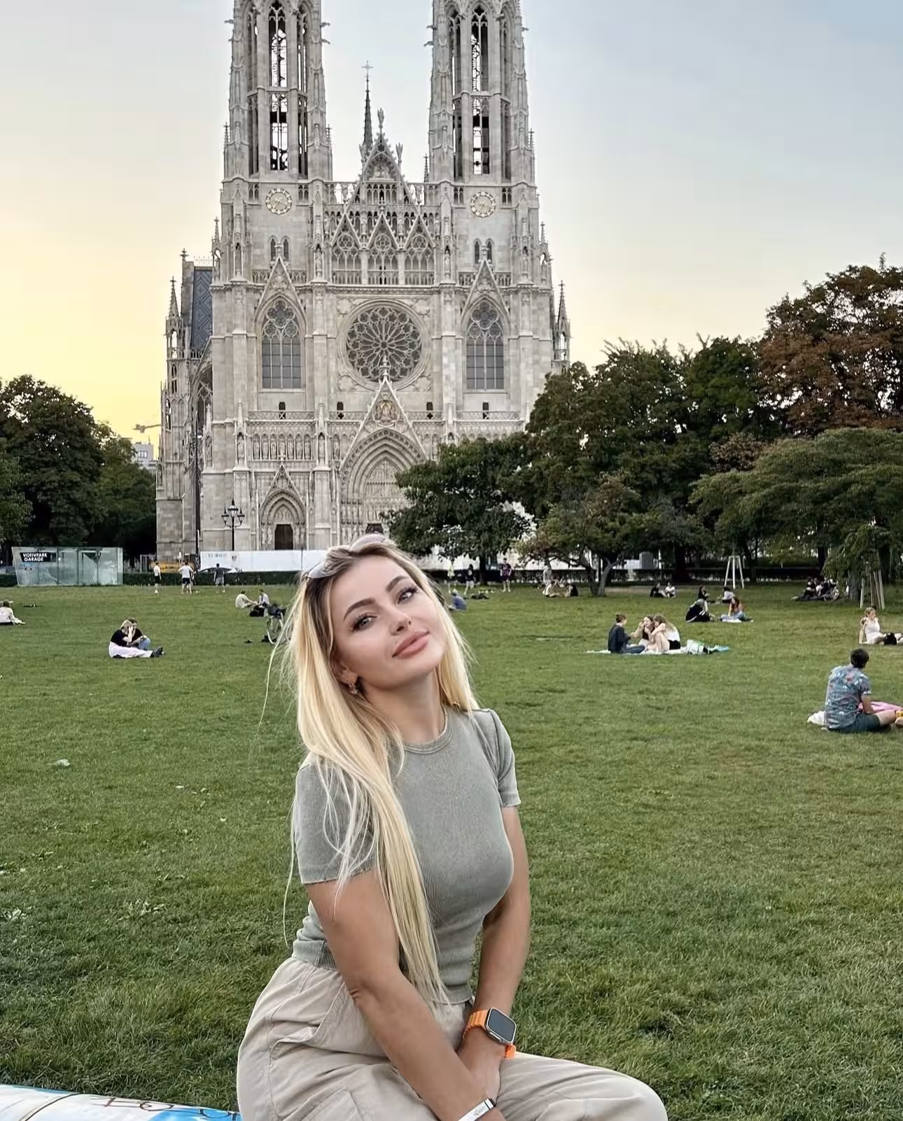 Olena  rencontre femme 37