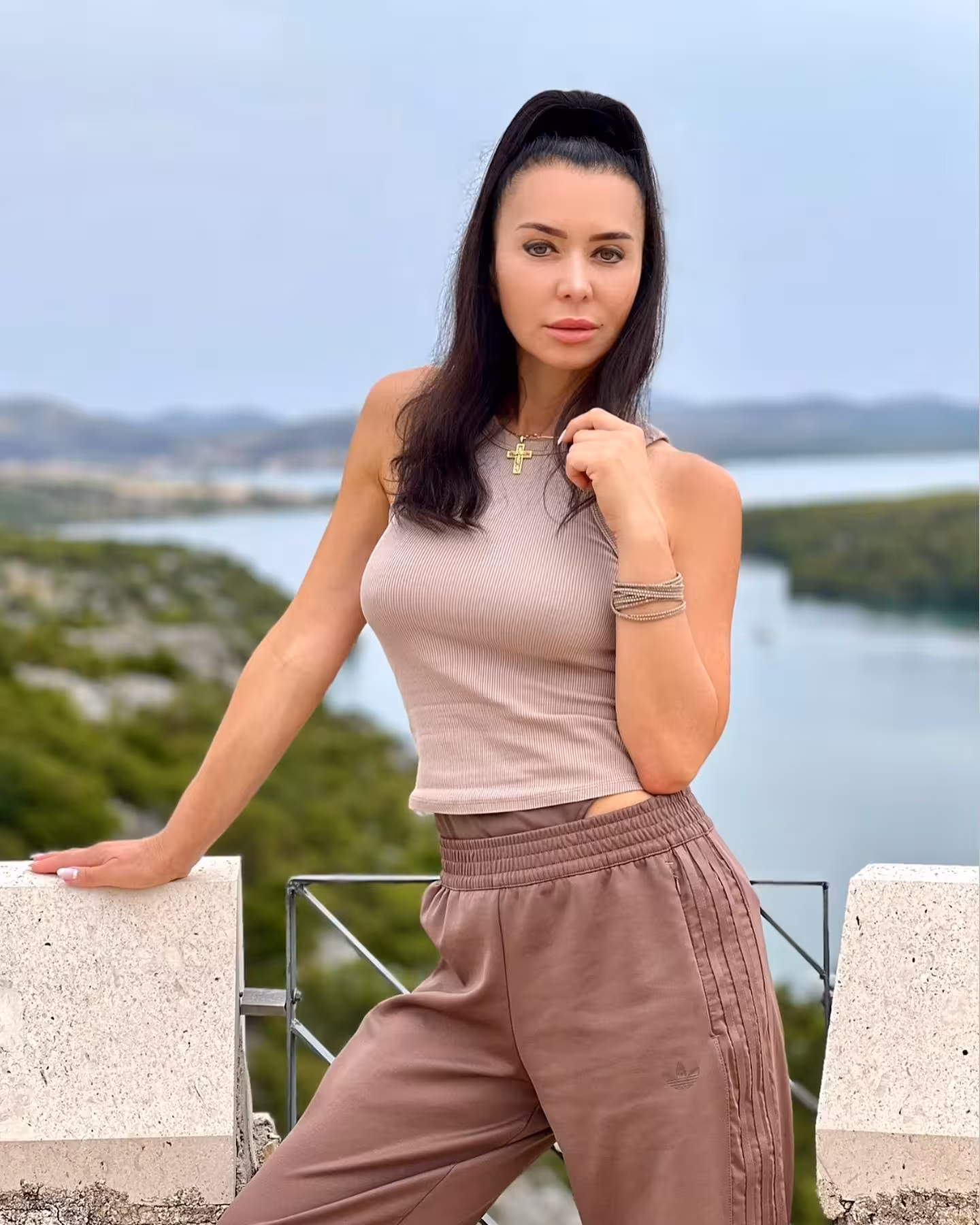 Vika rencontre femme 97480