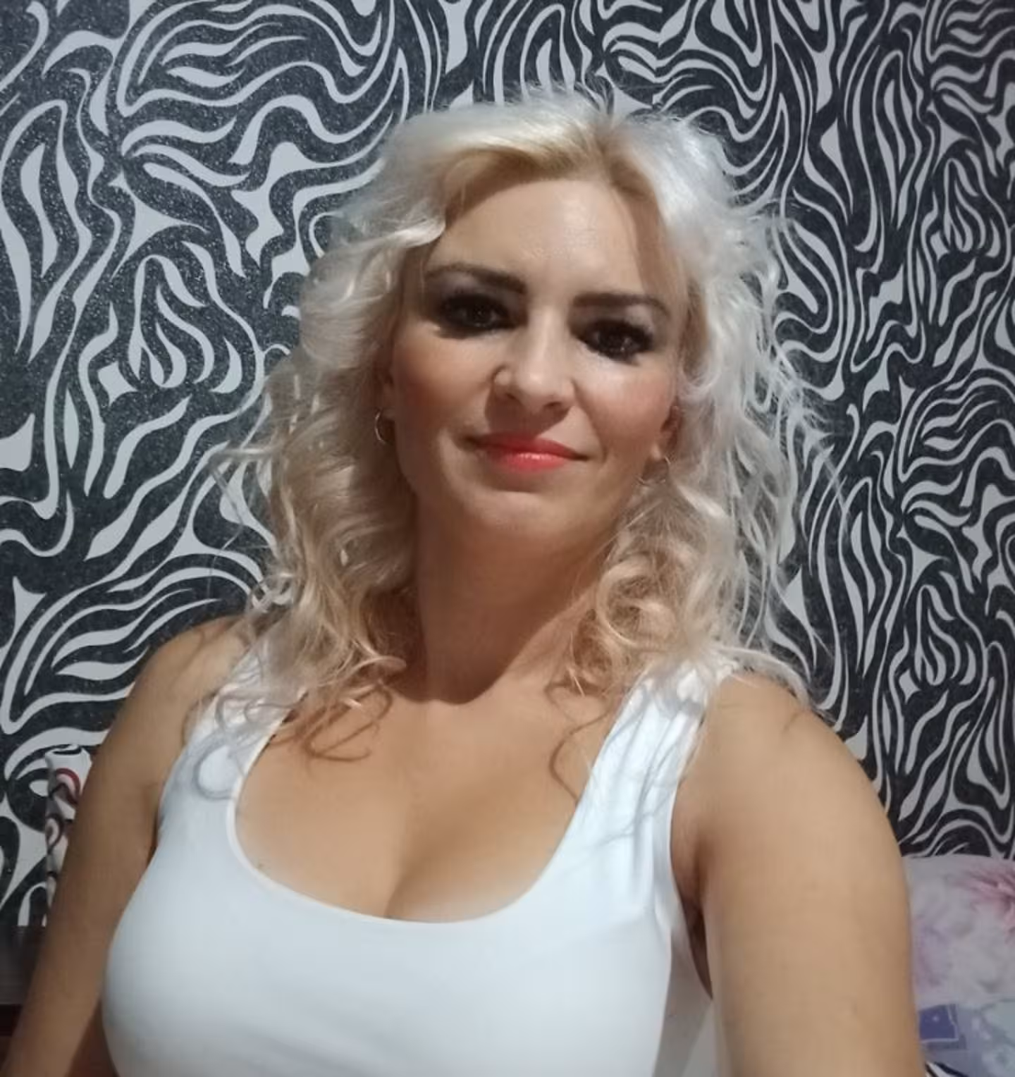 Mila rencontre femme suisse