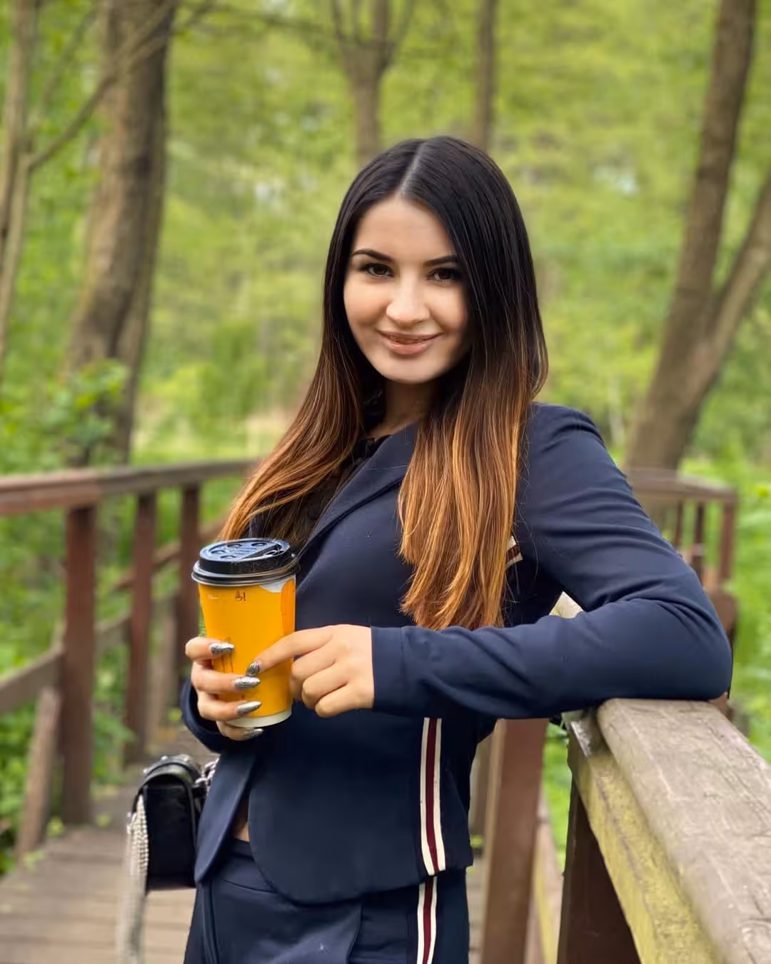 Olena rencontre femme urrugne