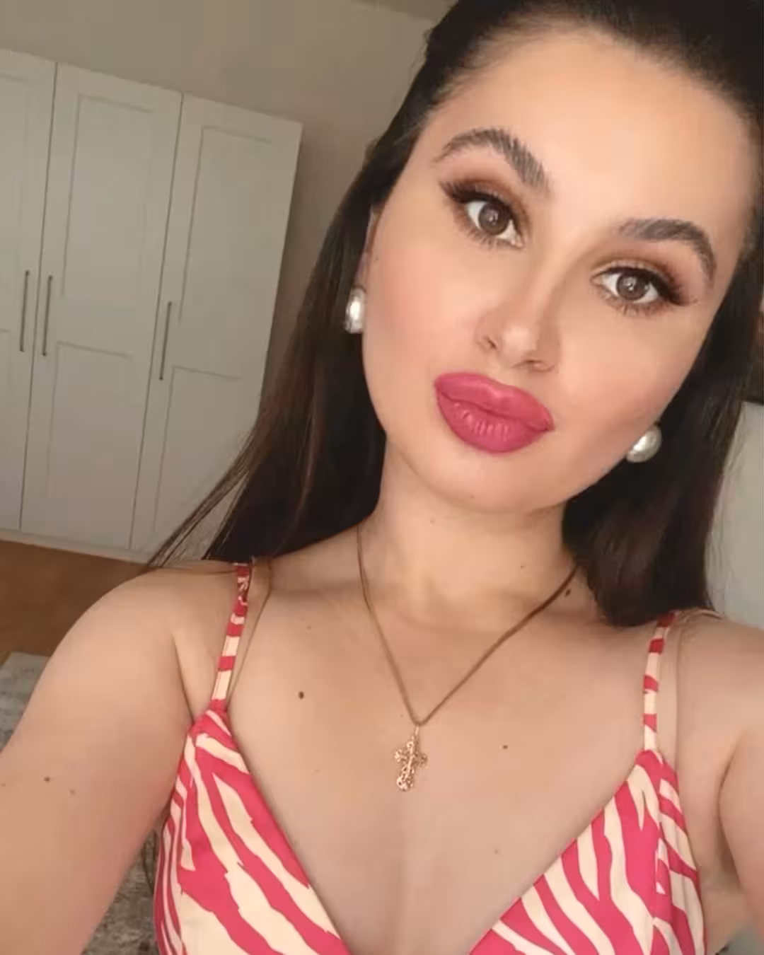 Olena rencontre femme urrugne