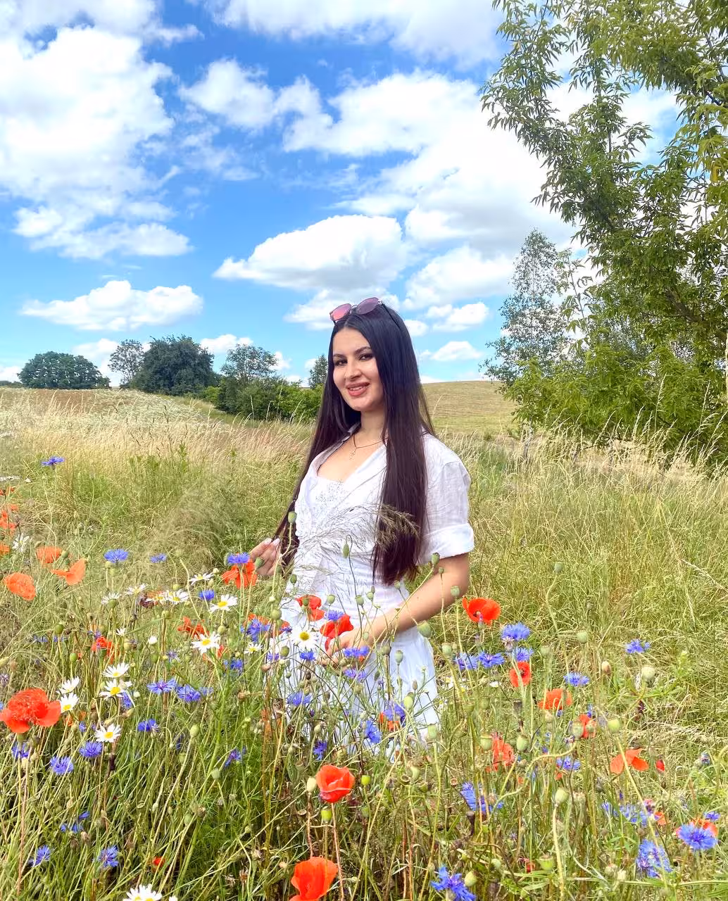Olena rencontre femme urrugne