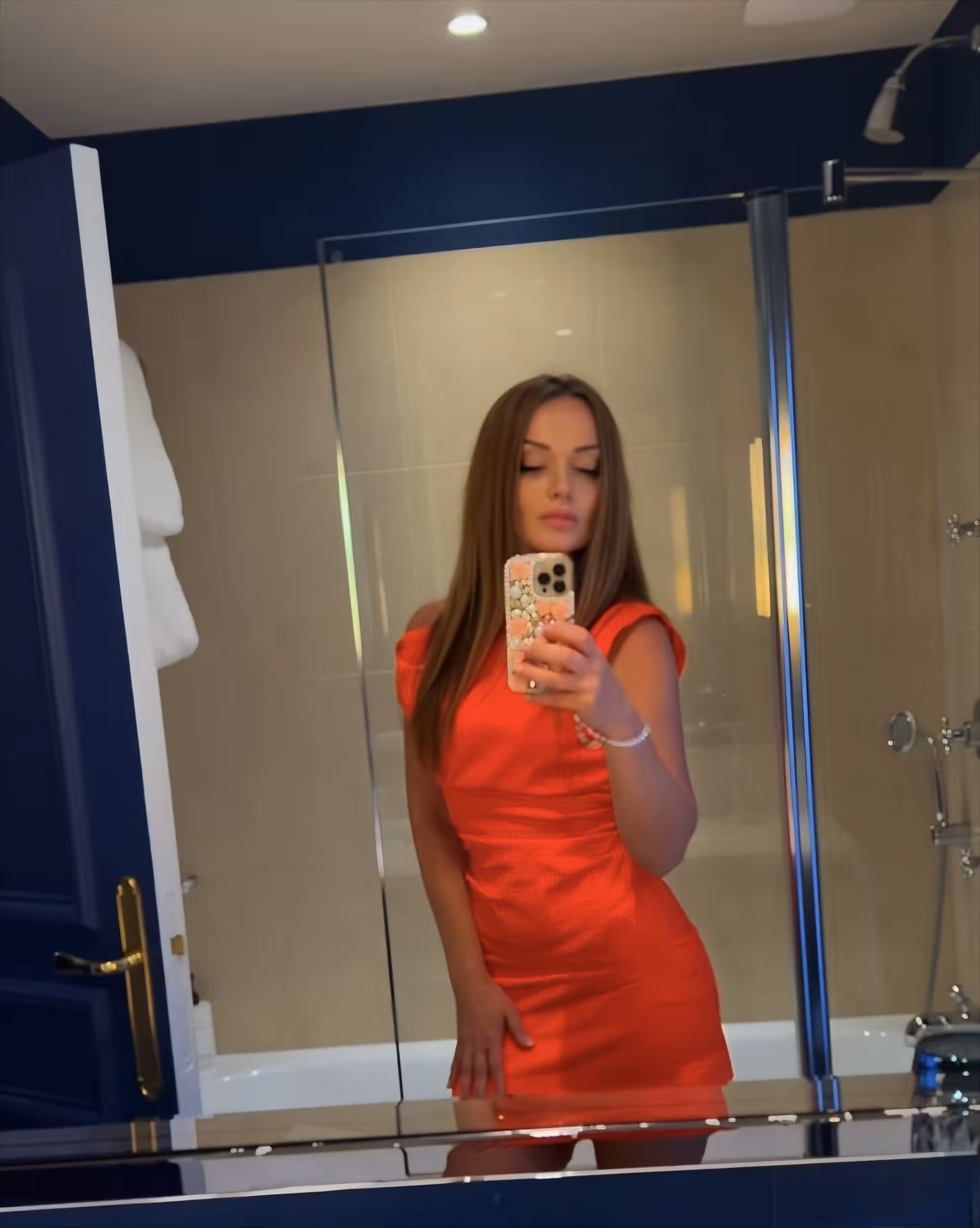 Oksana rencontre femme veuve riche