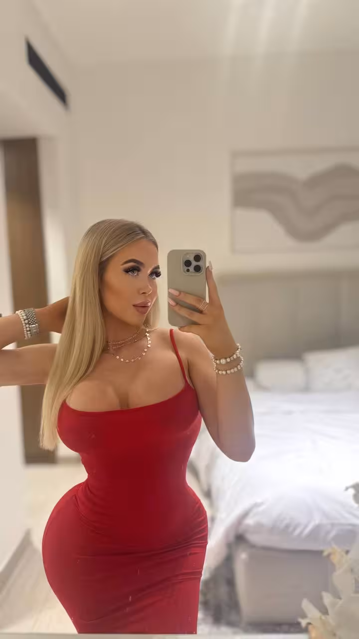 Alicia rencontre femme yougoslave