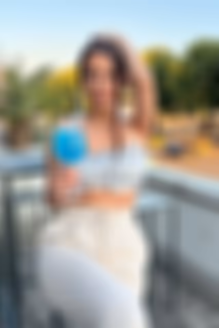 Elizaveta rencontre femme 02100