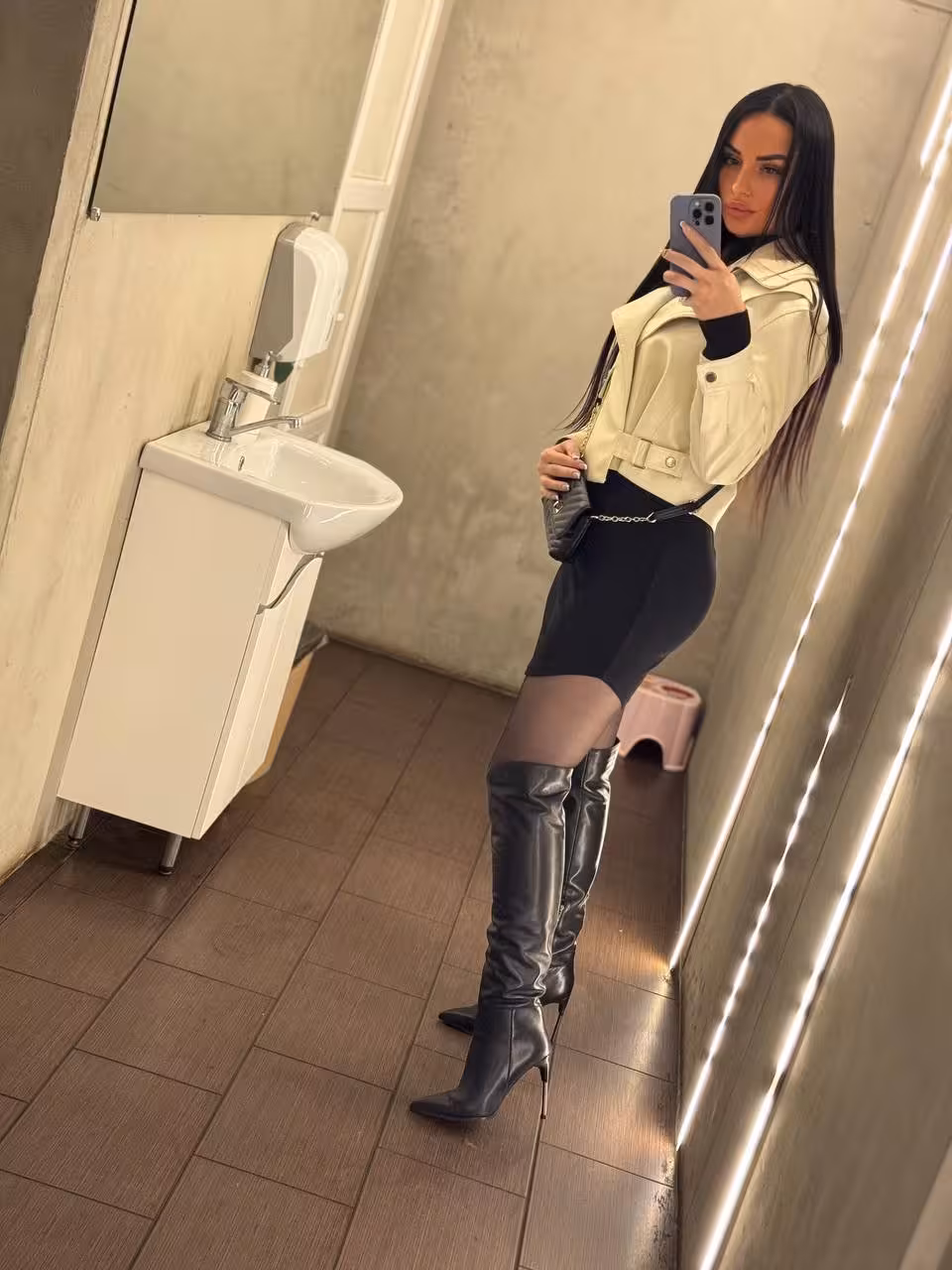 Victoria rencontre femme randonnée
