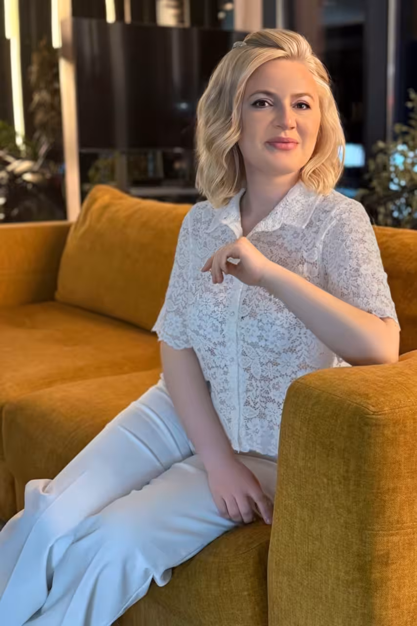 Lidiya rencontre femme turque