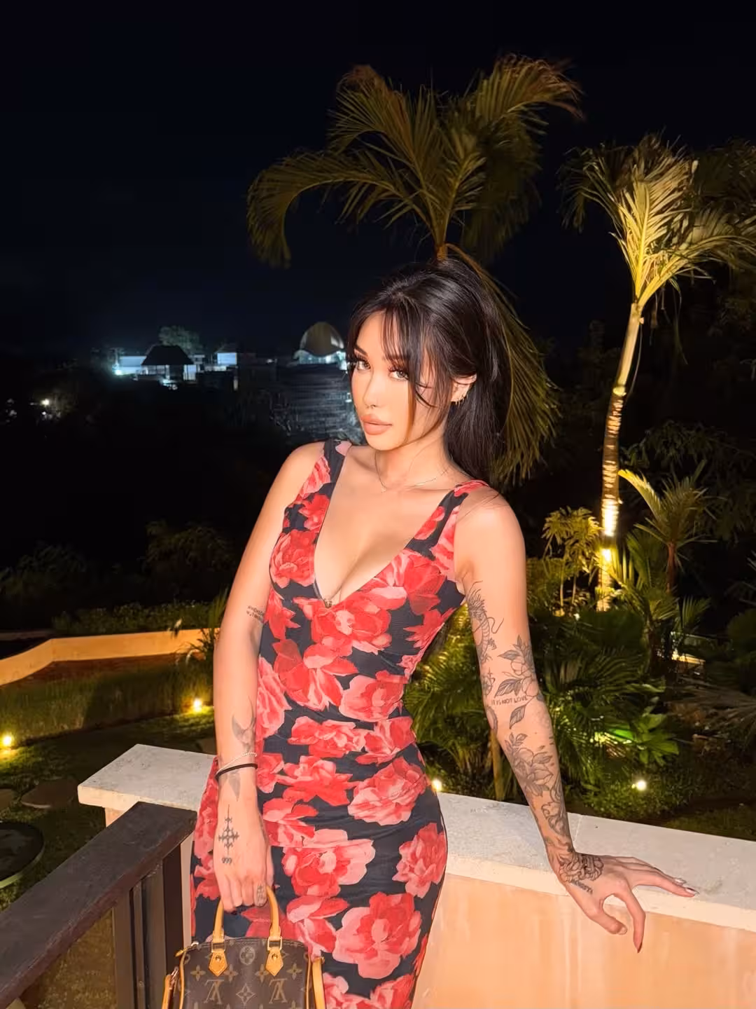 Elaine jai rencontré une femme sur internet