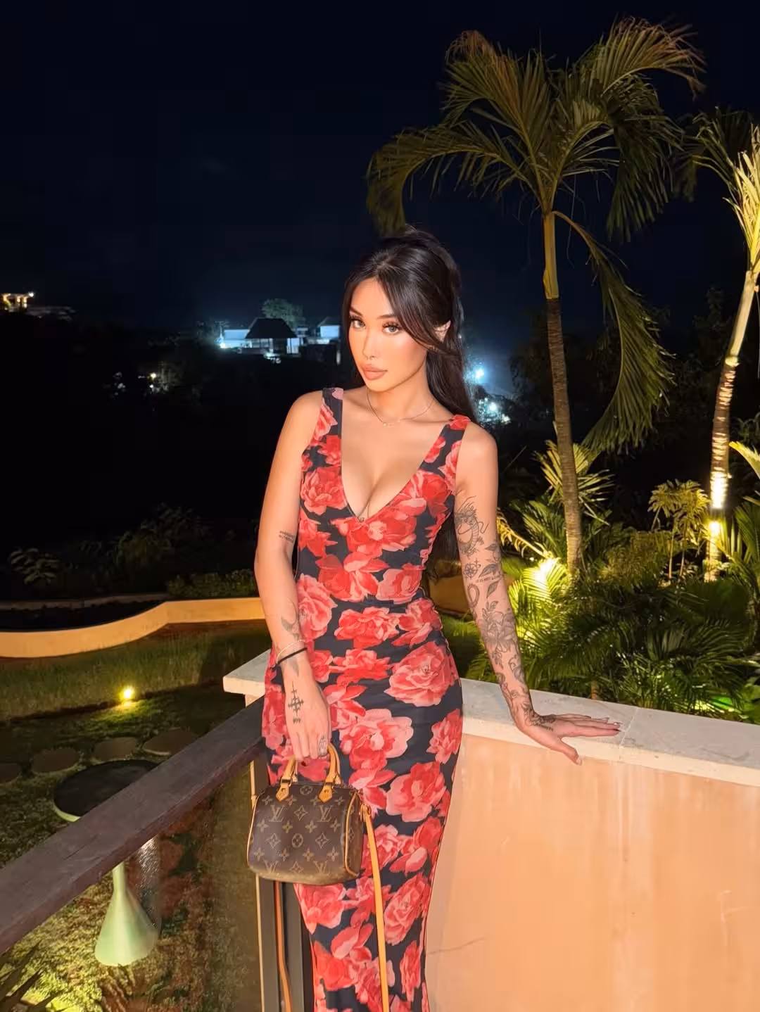 Elaine jai rencontré une femme sur internet