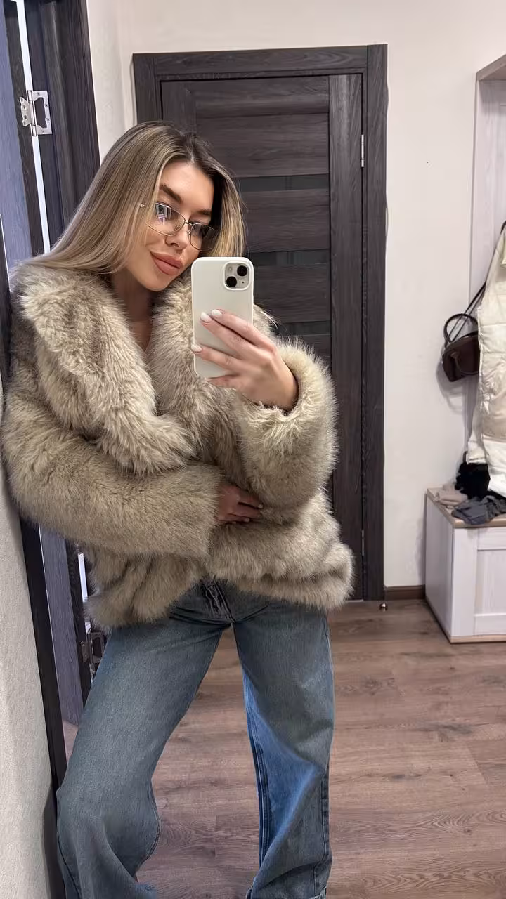 Olena  rencontre femme 60 ans
