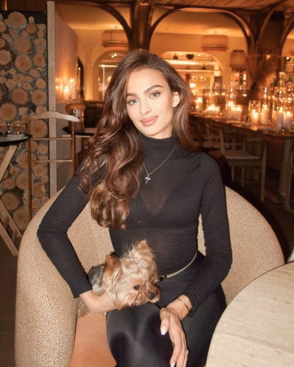 Yevhenia rencontre femme divorcée ou veuve algerie