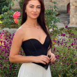 Alina rencontre femme qui aime le camping car