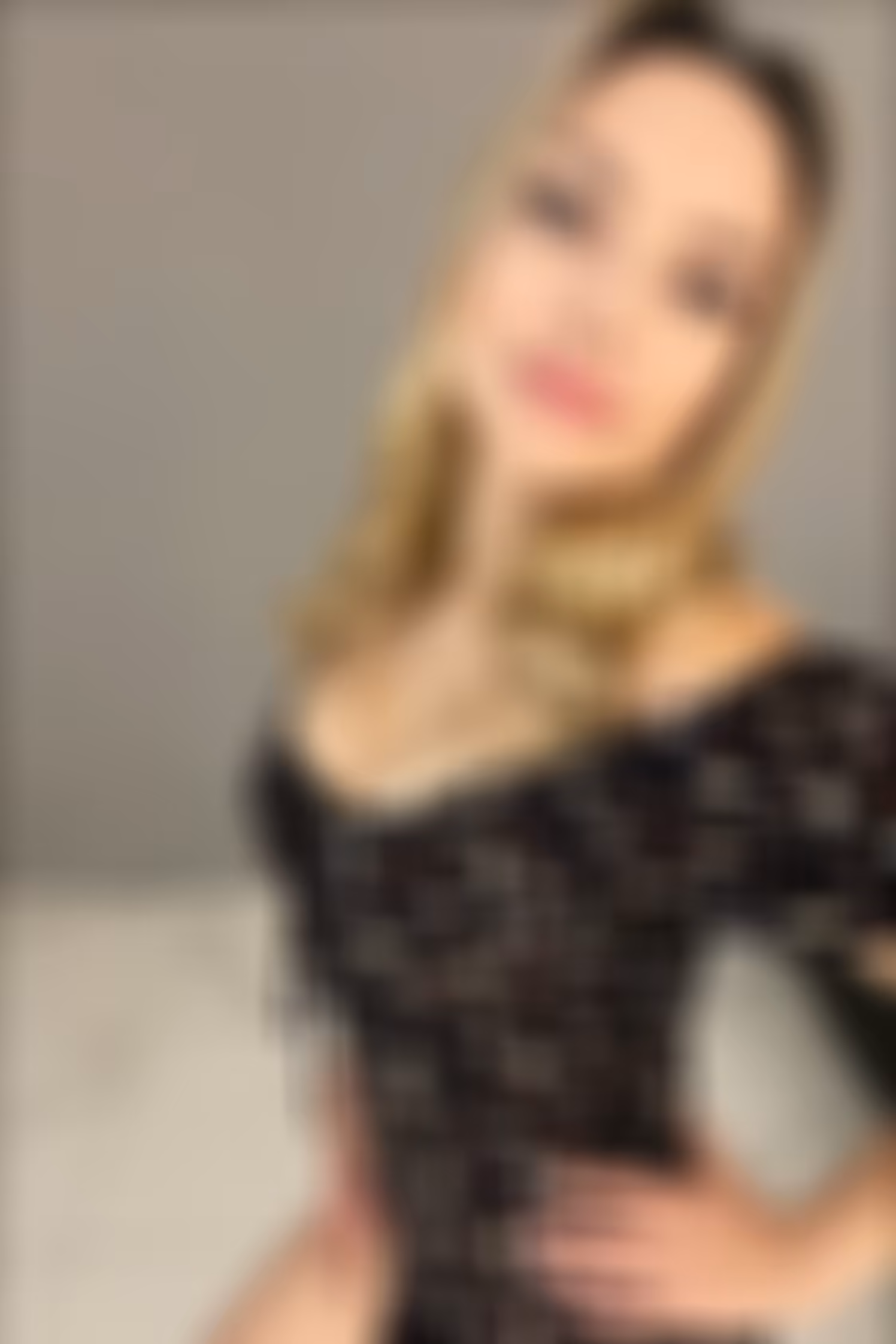 Oksanka rencontre femme tunis