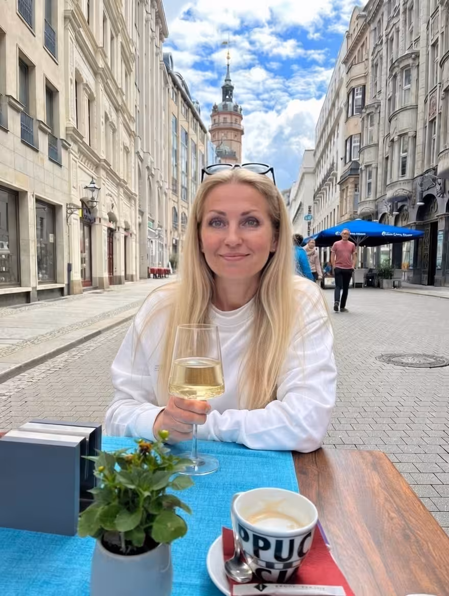 Anzhela rencontre femme 88