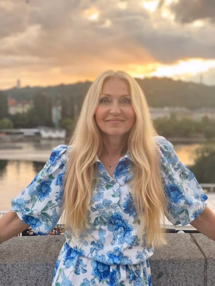 Anzhela rencontre femme 88