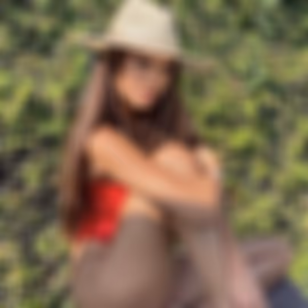 Natalya rencontre femme jeune