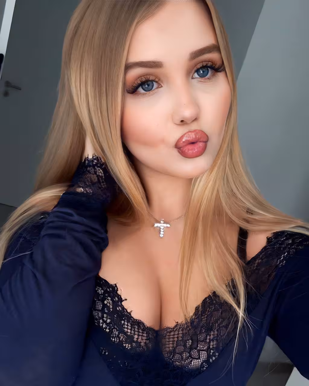 Polina rencontre femme 85