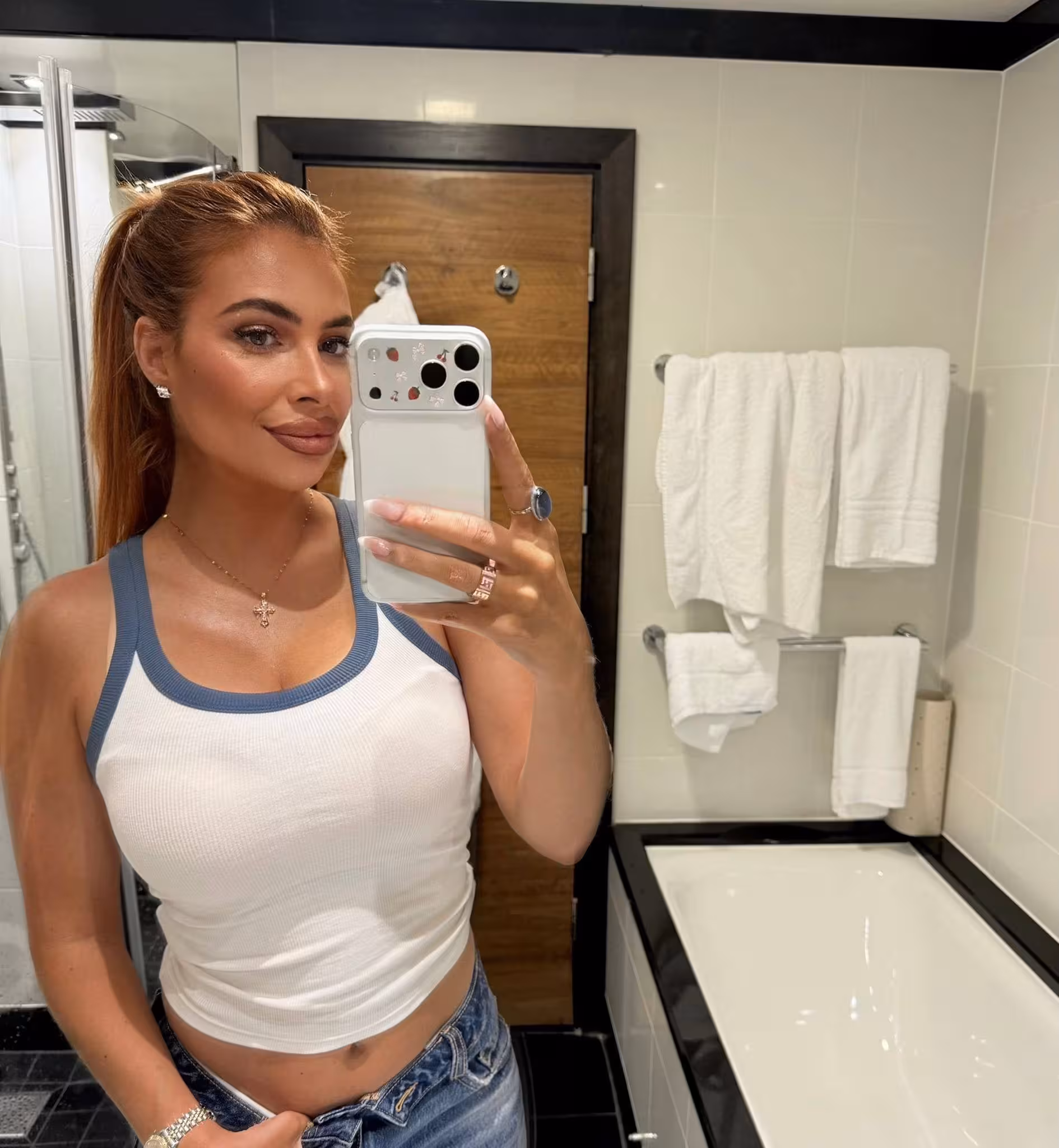 Chelcie rencontre femme loire
