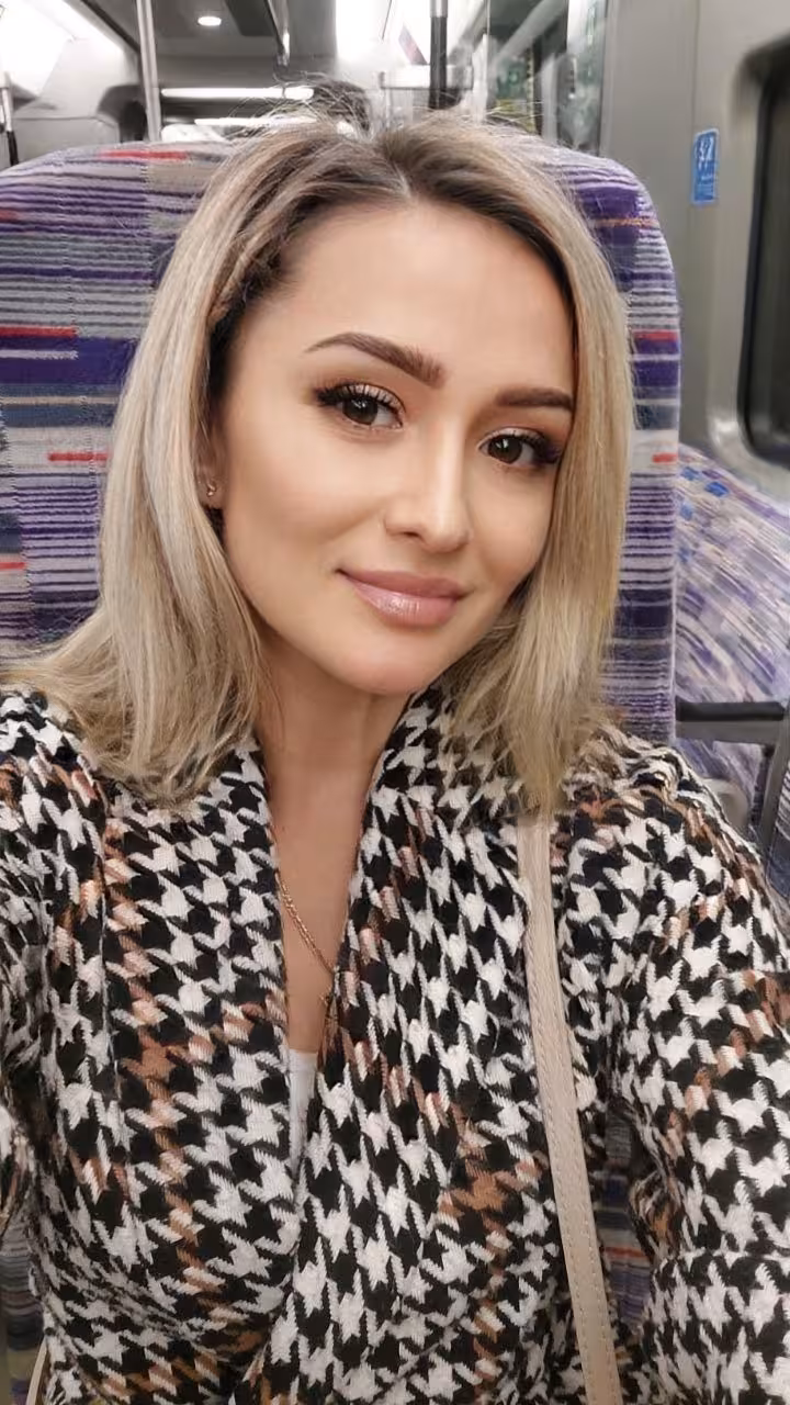 Nataliia rencontre femme polonaise parlant francais