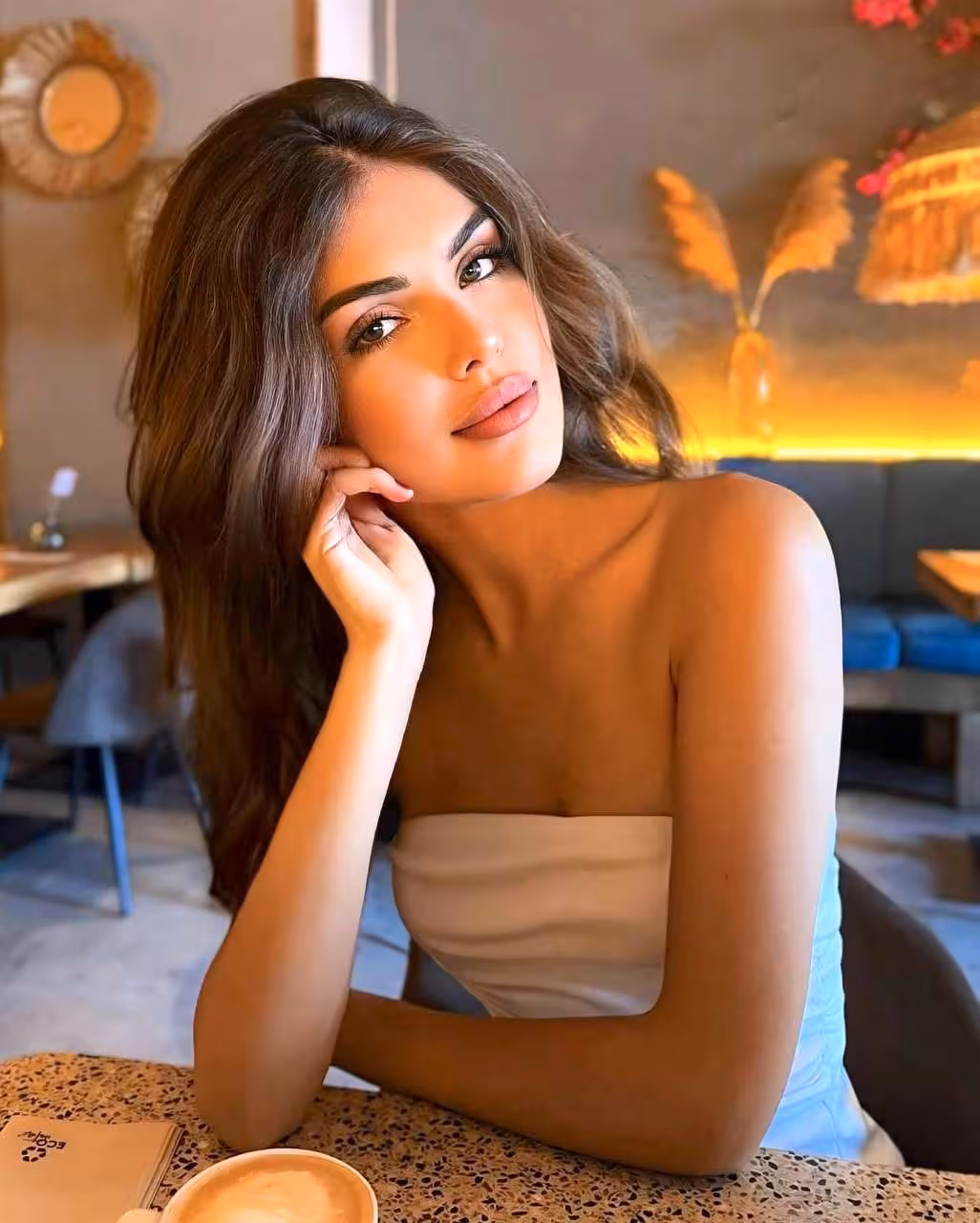 Aida rencontre femme 62