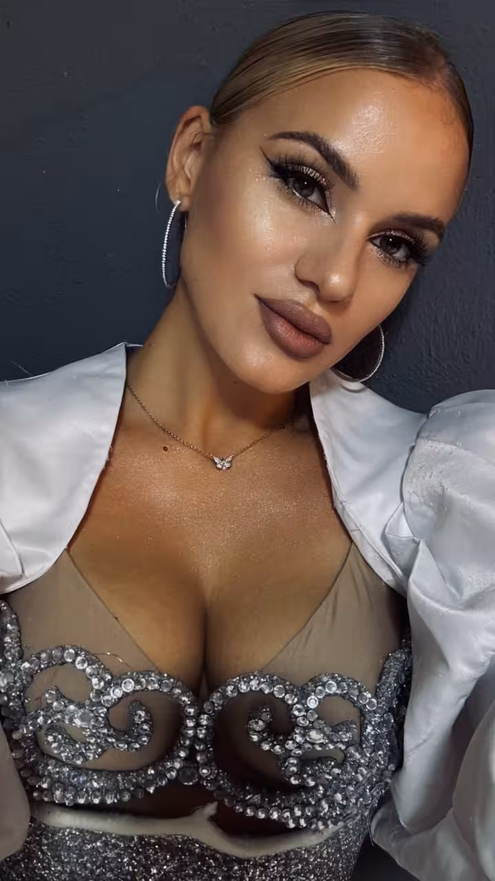 Valenty  rencontre femme istanbul