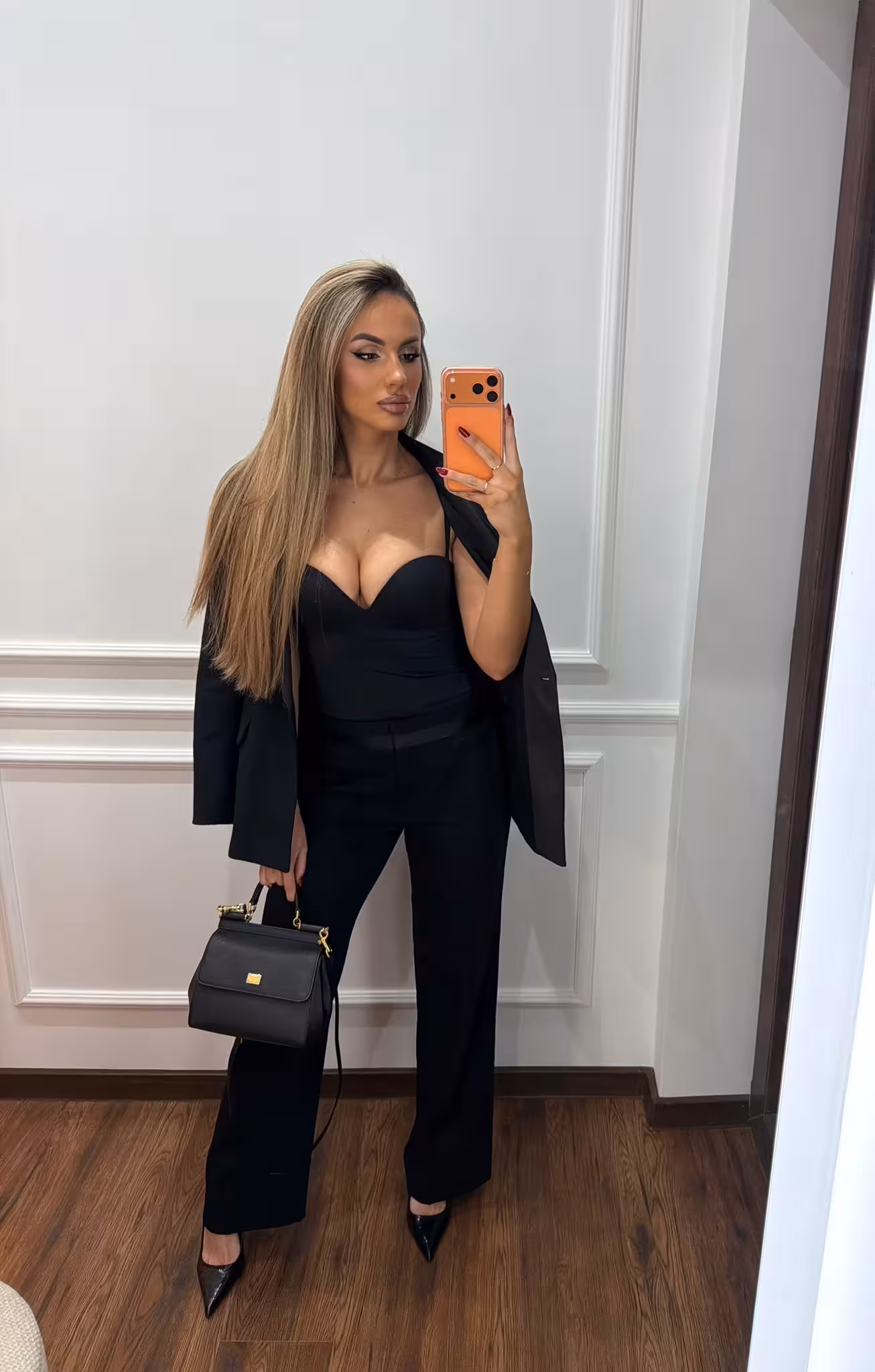 Emilija rencontre femme noire montreal