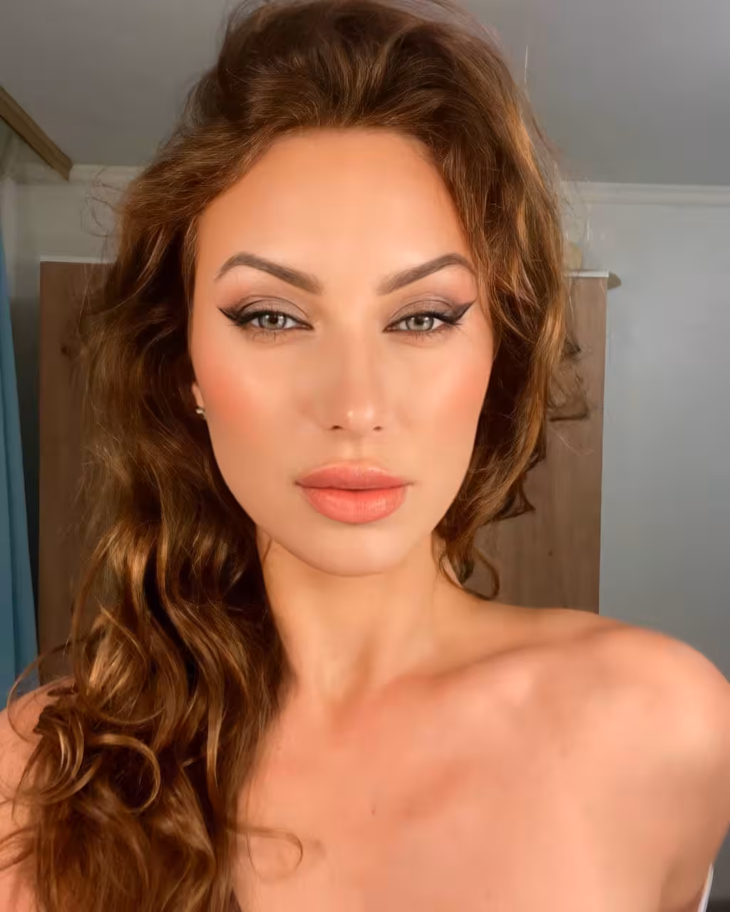 Yulia rencontre femme wattrelos