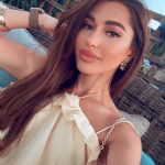 Iryna Je suis célibataire et je cherche mon âme sœur
