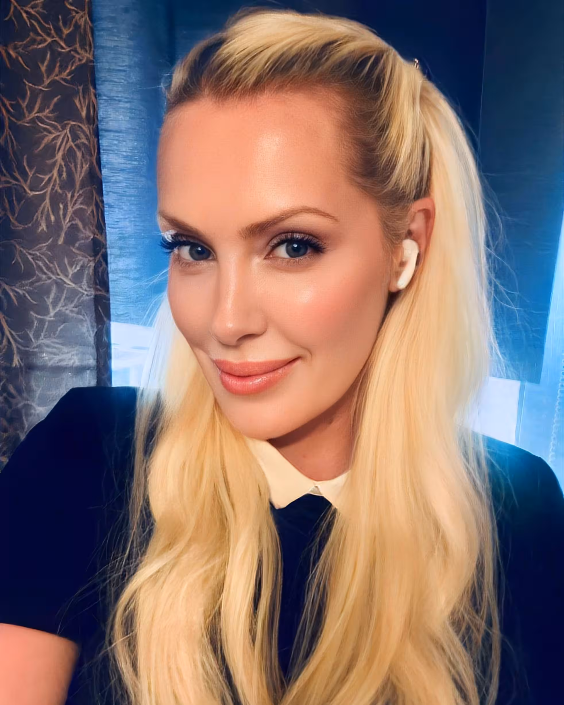 JULIA 44 yo from Kiev Ukraine rencontre femme russe parlant francais
