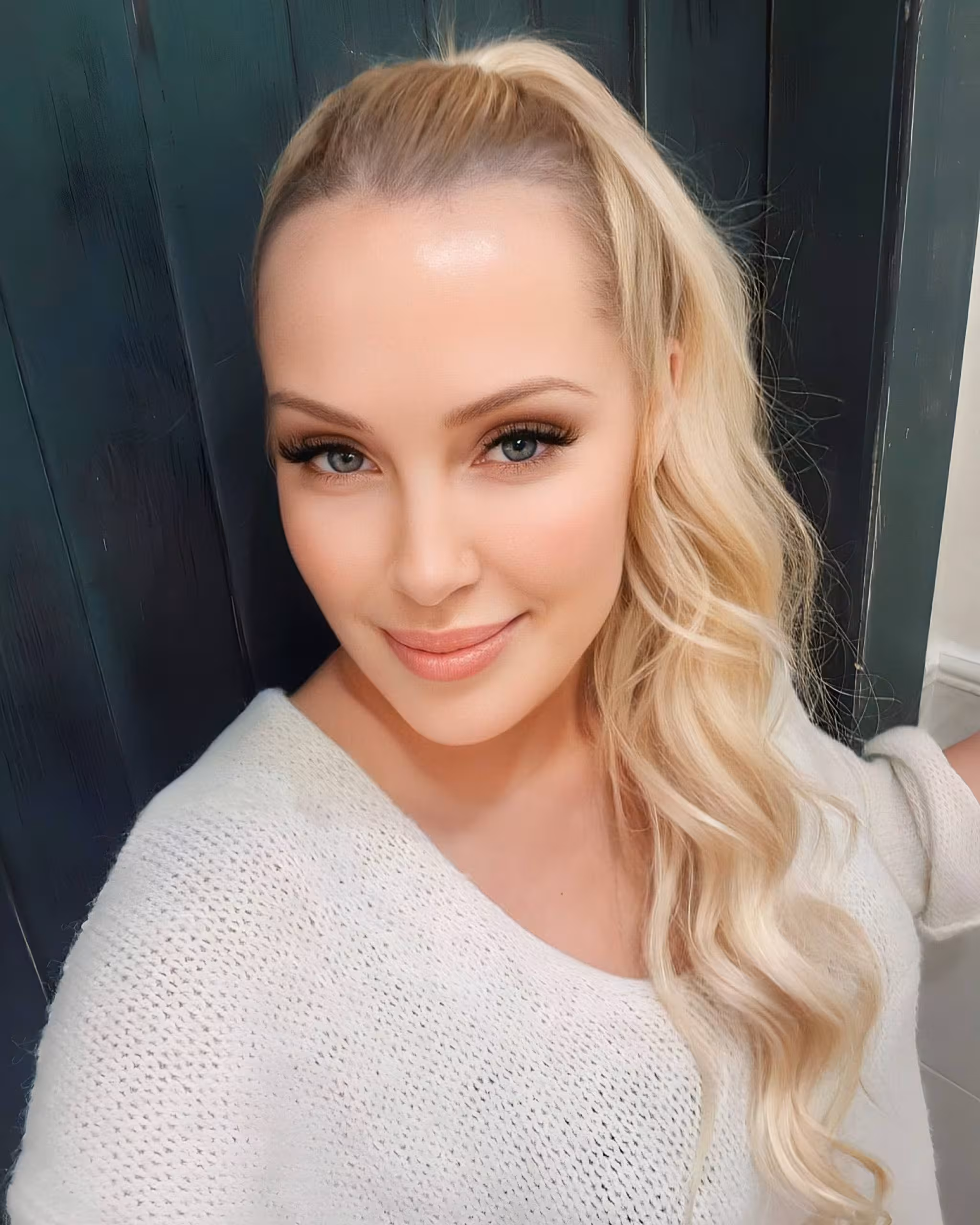 JULIA 44 yo from Kiev Ukraine rencontre femme russe parlant francais