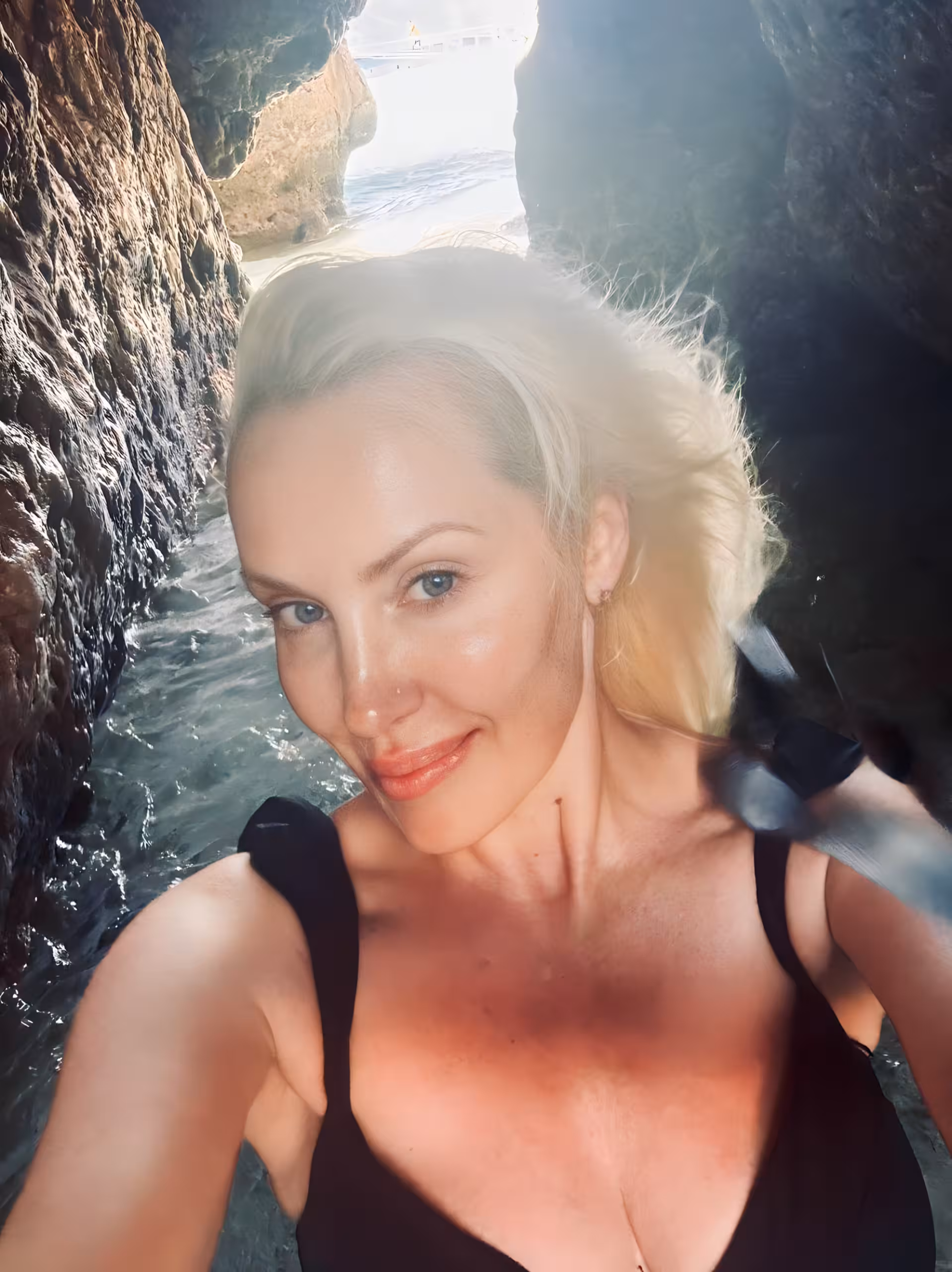 JULIA 44 yo from Kiev Ukraine rencontre femme russe parlant francais