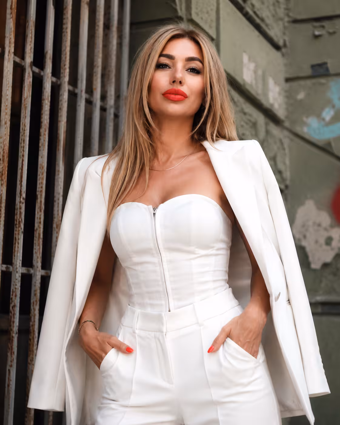 Yana 40 yo from Dnipro Ukraine rencontre russe bordeaux
