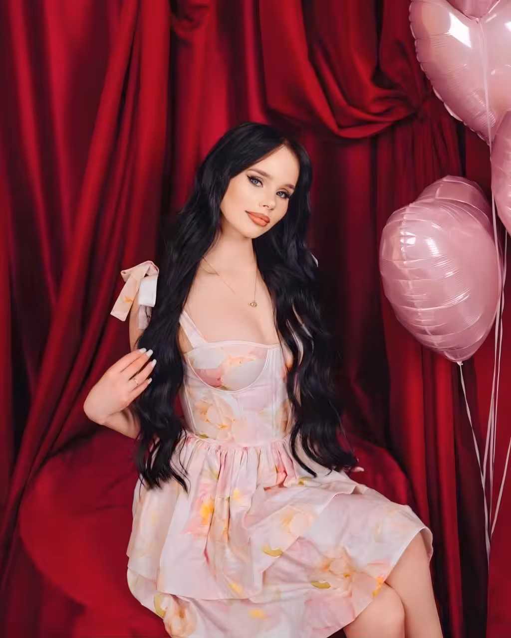 Yelyzaveta 20 yo from Kyiv Ukraine Je cherche un homme célibataire pour construire quelque chose
