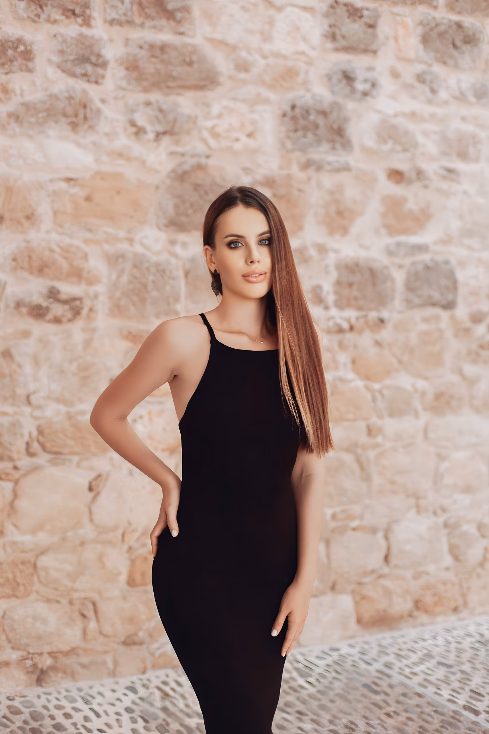 Lilia 30 Bucharest Romania Je suis une femme célibataire et je cherche l'amour
