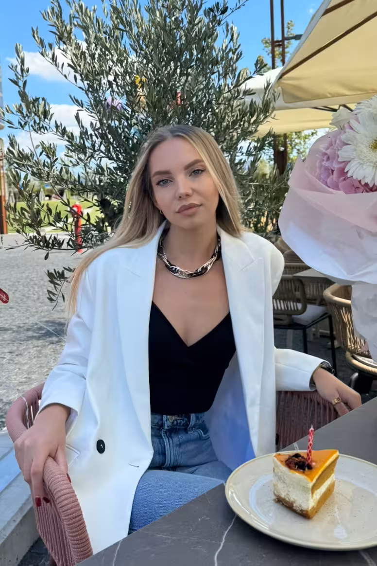 Yulia 28 yo from Bratislava Slovakia rencontre russe a paris