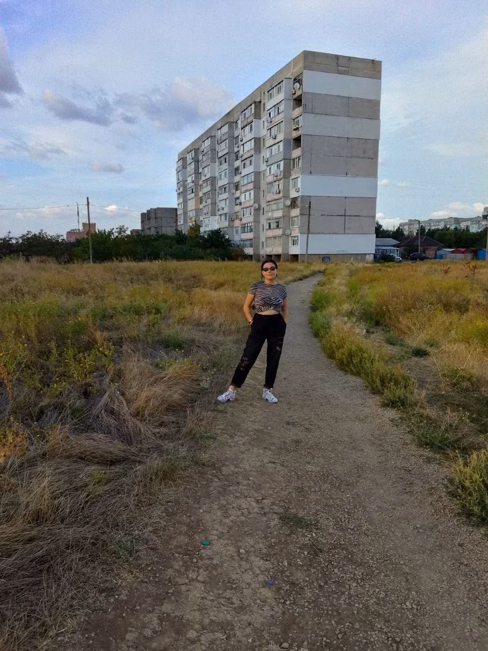 Natalie 40 yo from Berdyansk Russia rencontre russe a paris