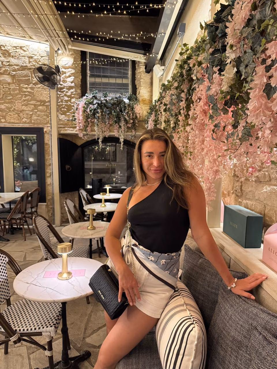 Tatiana 35 United States femme sans enfants cherche mari