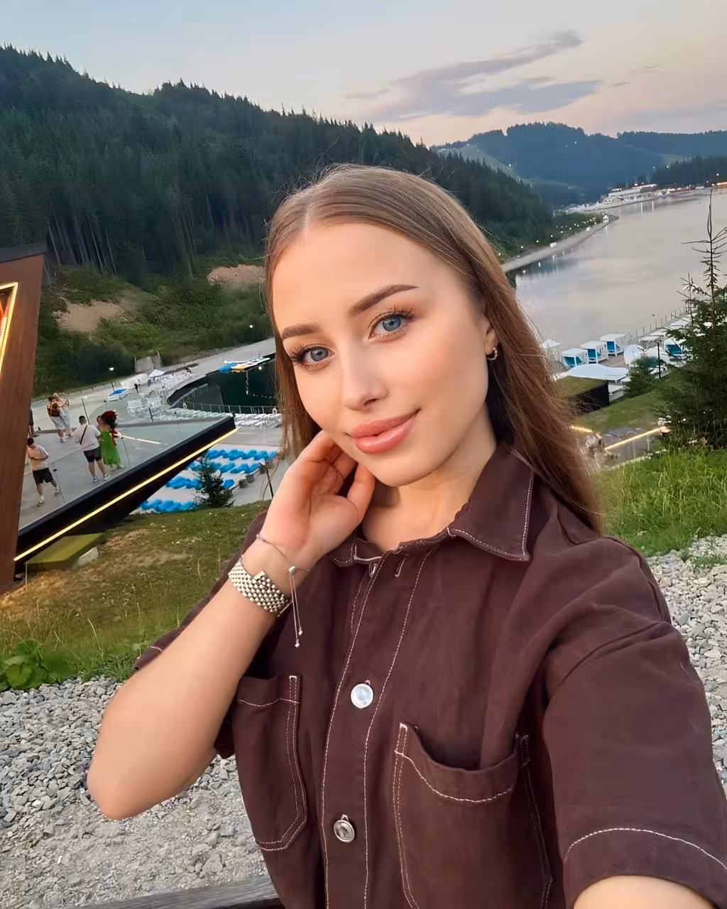 Veronika 21 yo from Ivano-Frankivsk Ukraine rencontre russie espagne