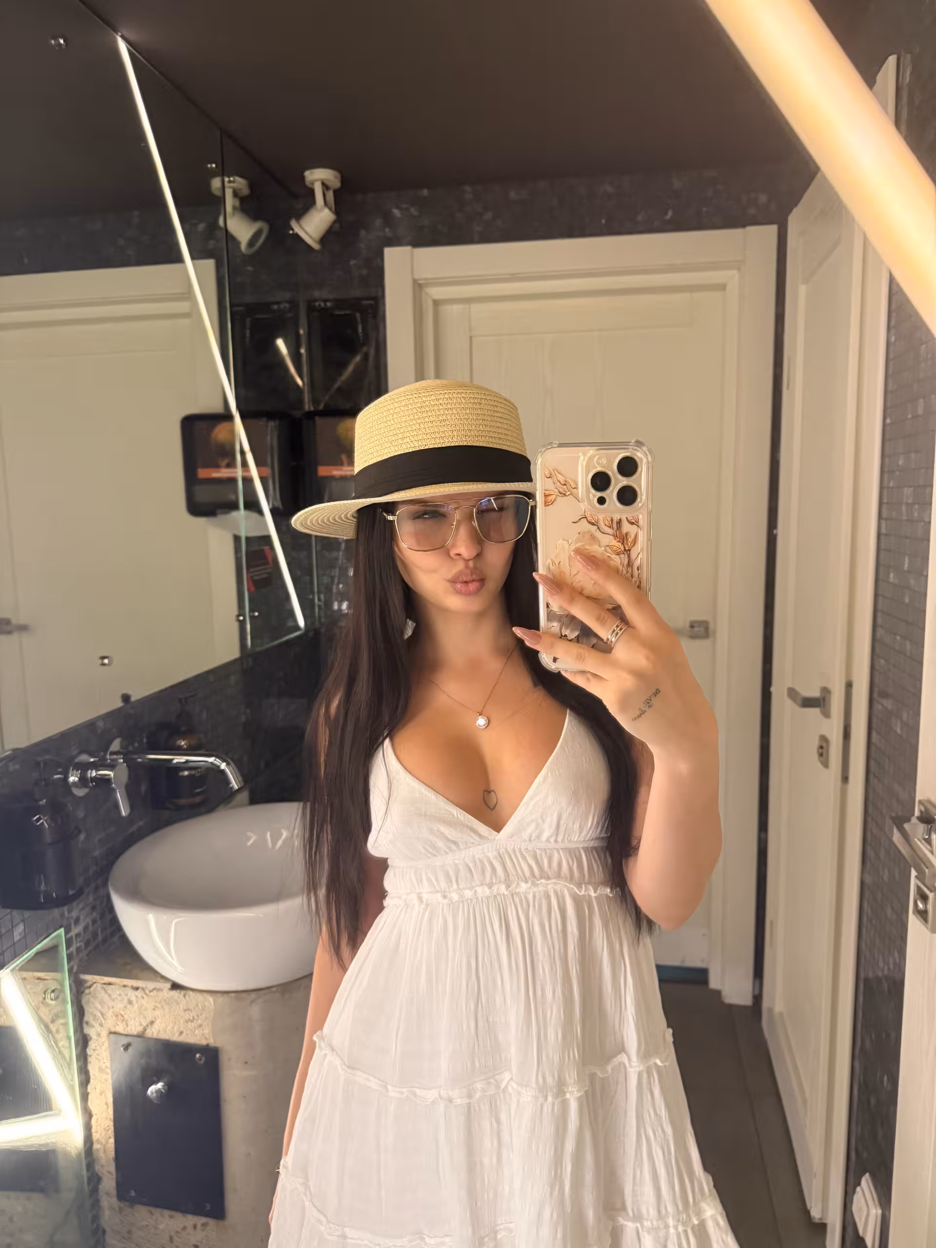 Yulya 28 yo from Odessa Ukraine site de rencontre femme daffaire