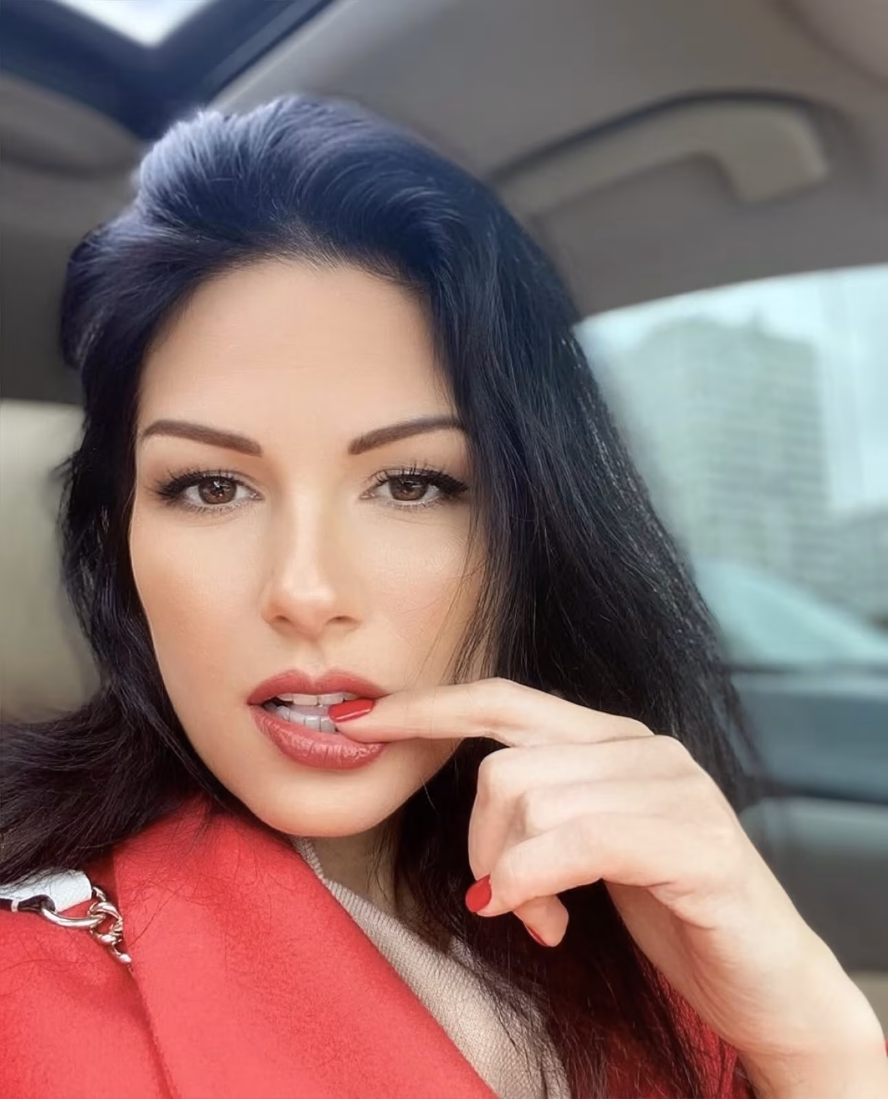 Yaroslava 43 Kyiv Ukraine Je cherche un homme célibataire sincère