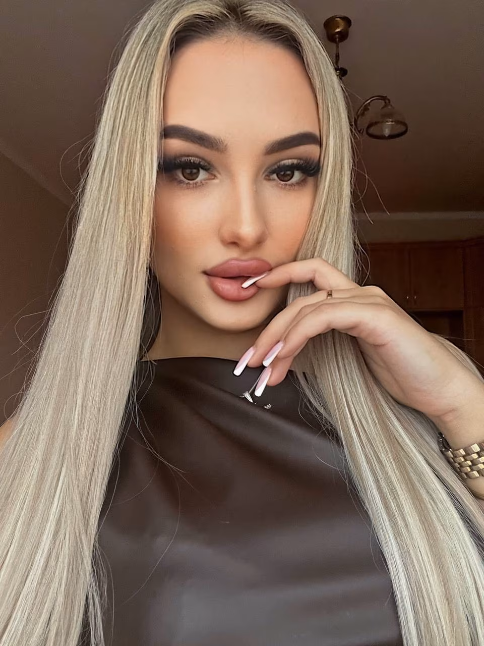 Anna 24 Ivano-Frankivsk Ukraine Je suis seule et je cherche l'amour
