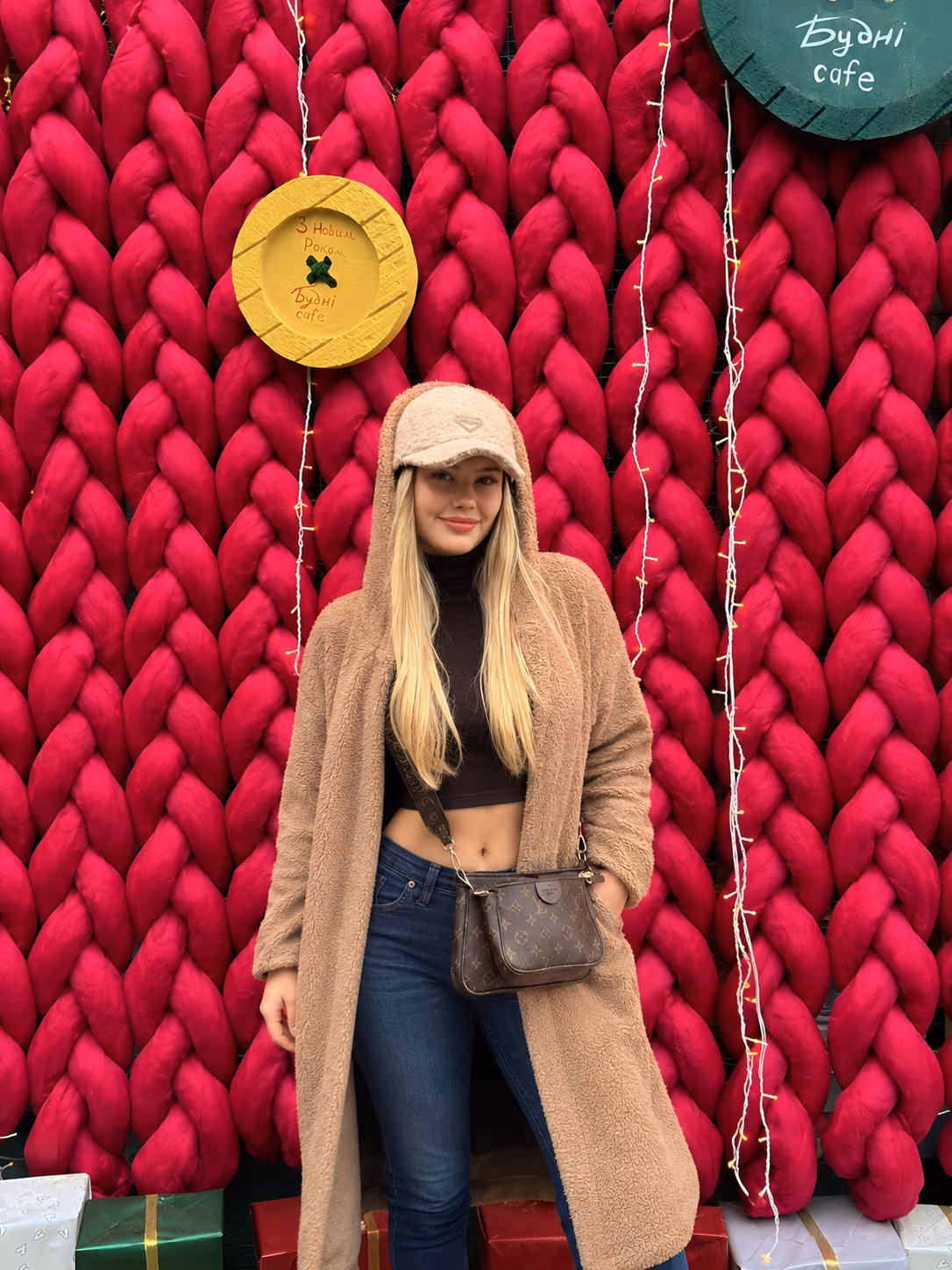 Anita 22 Okhtyrka Ukraine rencontré un