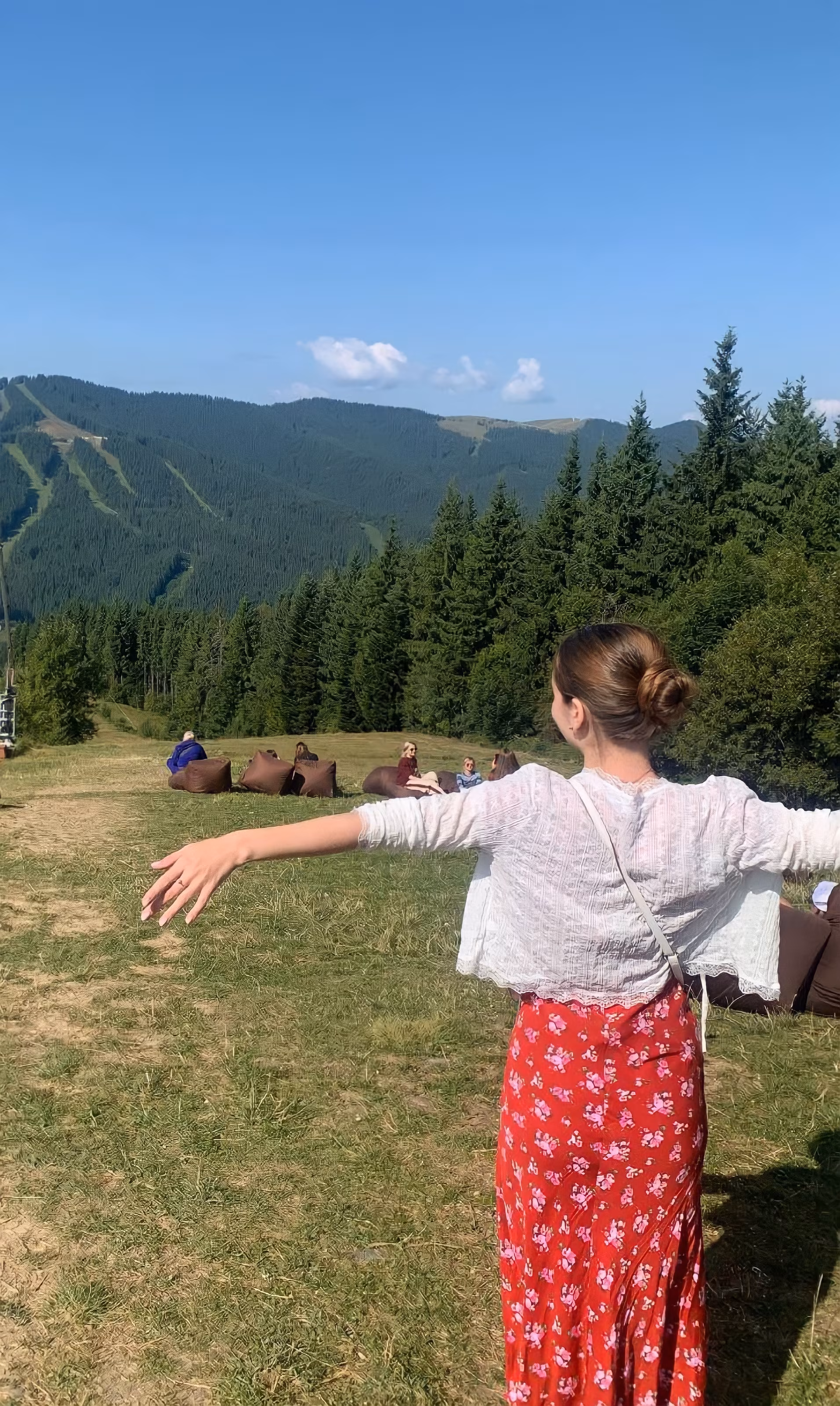 Katerina 25 Kyiv  Ukraine Je suis une femme célibataire en quête d'un mari
